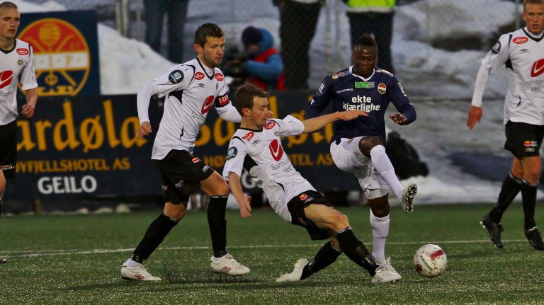 Eirik Bakke og Henrik Furebotn StrømsgodsetB 2011 Foto - Rune Sjøberg