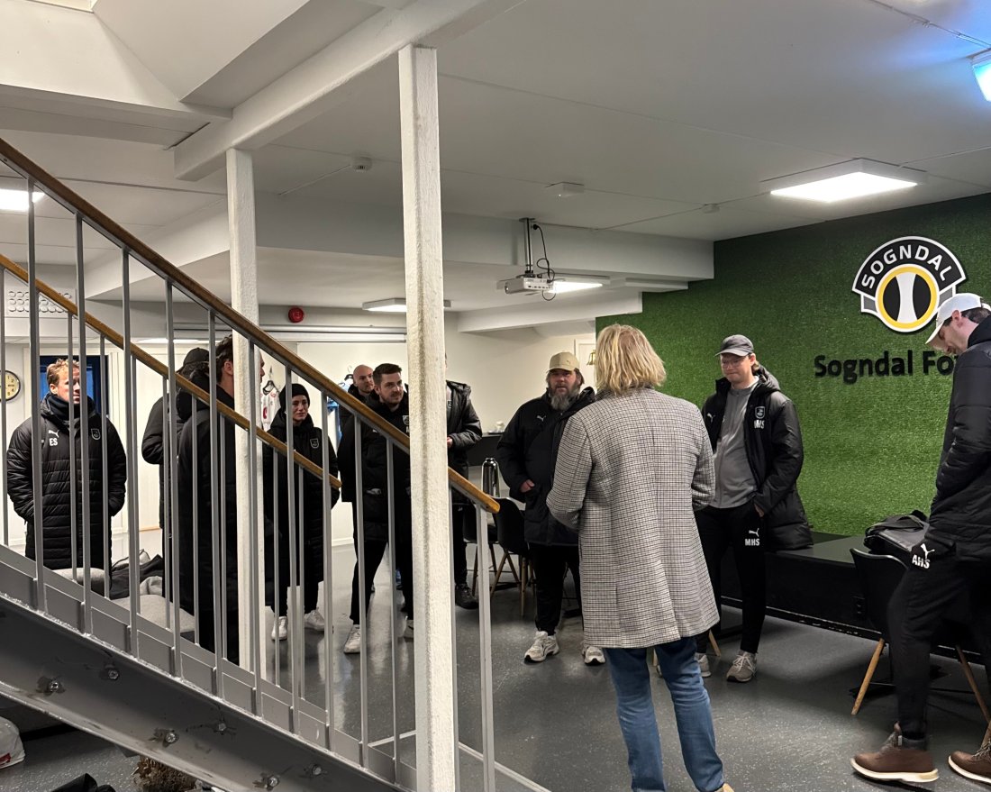 Dagen byrja med omvisning på Campus med vår beste Rasmus Mo