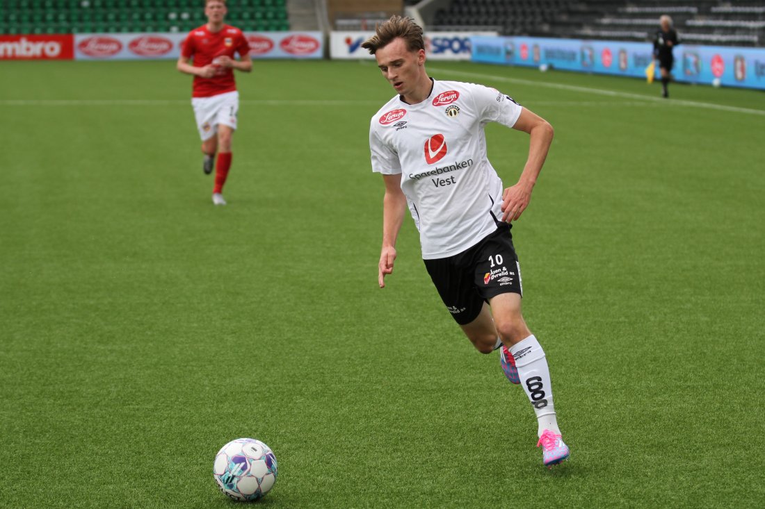Viljar Stavø i aksjon mot Høyang!
