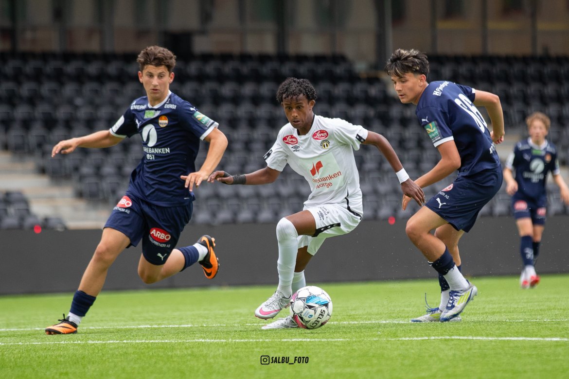 Khadar Ibrahim for Sogndal NG17 mot Strømsgodset