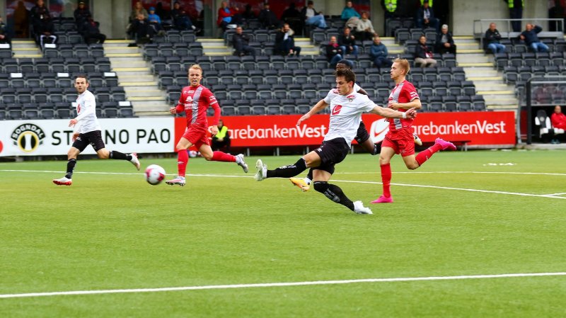 Her skårar Kristoffer sitt tredje for dagen mot Strømmen