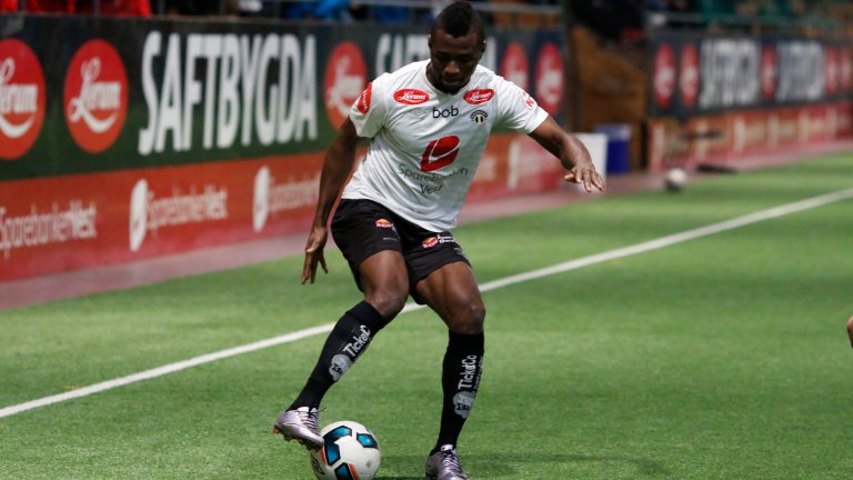 Akeem Latifu FlorøH trening 2018 Foto - Toril Walker Norheim