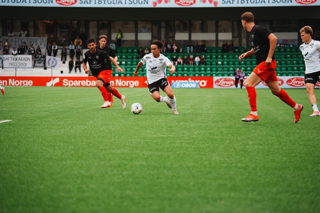 Debut: Harald Woxen