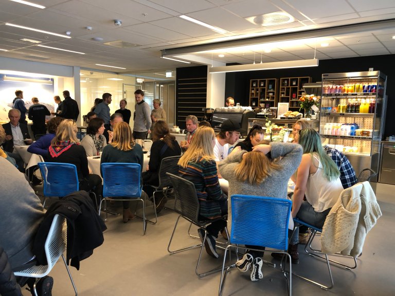 Saman Kaffibar opning