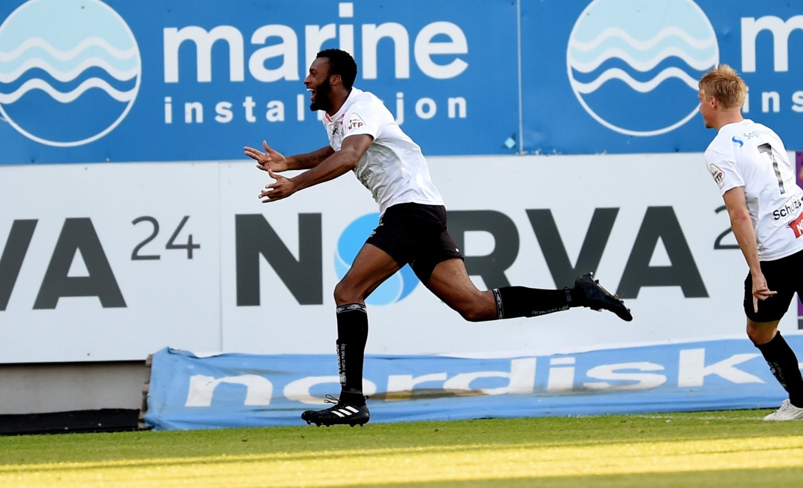 Reiss Greenidge har utlikna - hans første skåring for Sogndal