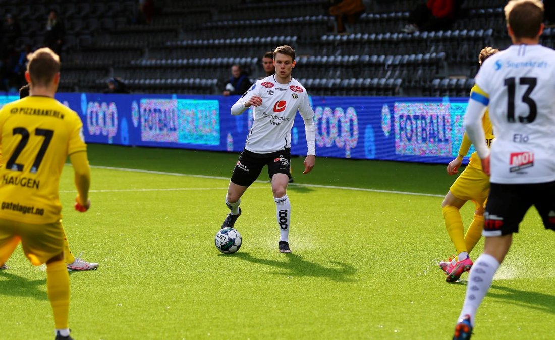 CoopSokkarLED (2).jpg