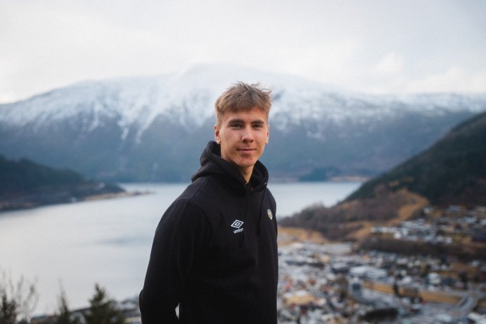 Sander (18) vel Sogndal: – Me har noke på gang